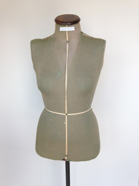 MANNEQUIN, Vintage Green Dressmaking on Metal Stand